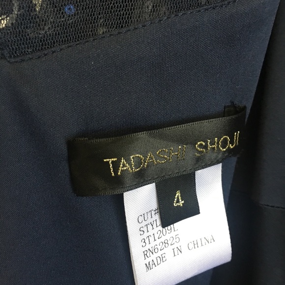 Night gown - Picture 3 of 5